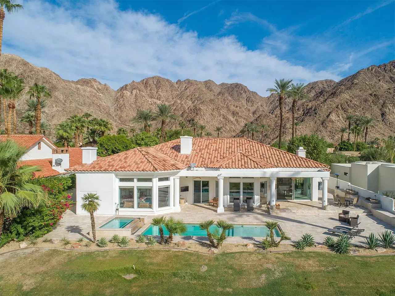Nike Co-Founder’s $1.55 Million Golf Retreat