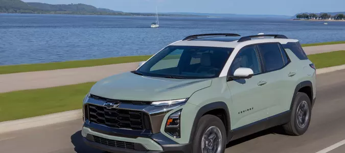 Edmunds small SUV comparison: 2026 Chevrolet Equinox vs. 2026 Hyundai Tucson