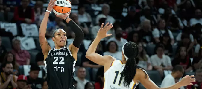 Wilson scores 25 points as Aces even WNBA semifinal series at 1-1 with blowout win over Fever