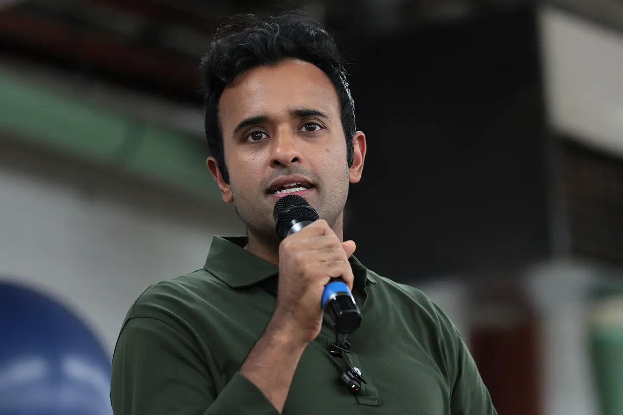 Ohio’s Vivek Ramaswamy bankrolls disturbing ad with rival’s estranged mom