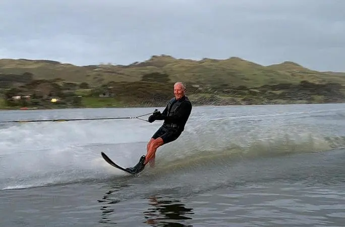 Man named world's oldest water skier just before 95th birthday