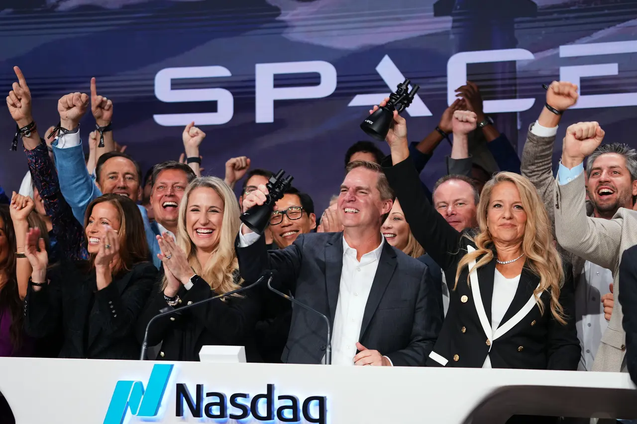 You can ignore AI giants like SpaceX, but your 401(k) won't