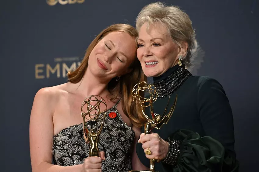 Jean Smart, Seth Rogen win big at 2025 Emmys