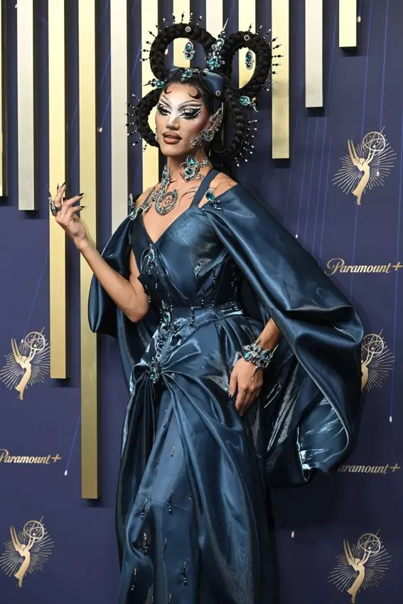 Walton Goggins, Jenna Ortega walk the red carpet at 2025 Emmys - Part 3