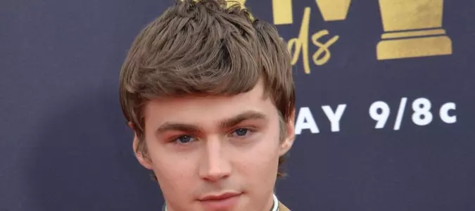 Miles Heizer joins the Marines in 'Boots' trailer