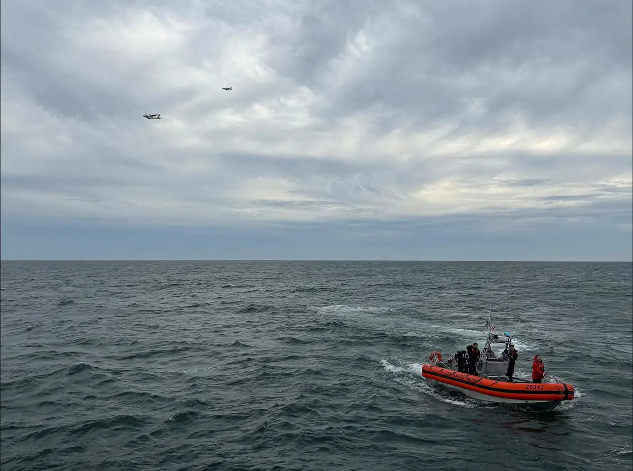 Search ongoing for missing medical flight from Bermuda to Boston as crews plan to scour ocean floor