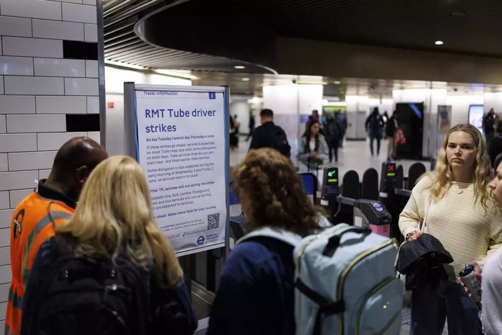 London hit by severe travel disruption as underground drivers strike