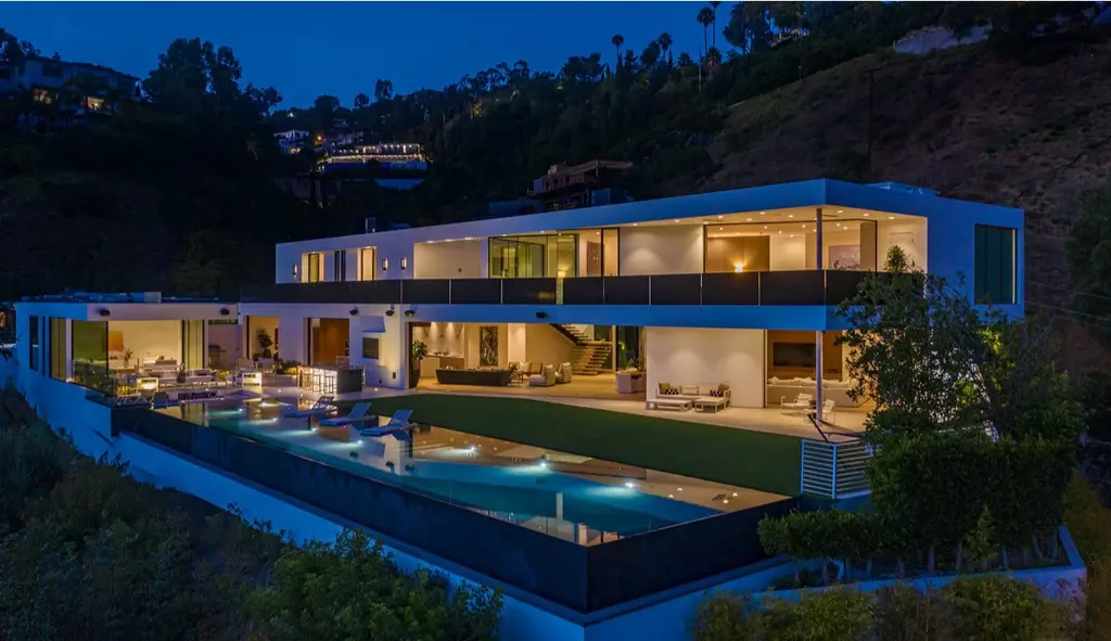 John Legend Chrissy Teigen's Luxurious, Palatial Beverly Hills Home
