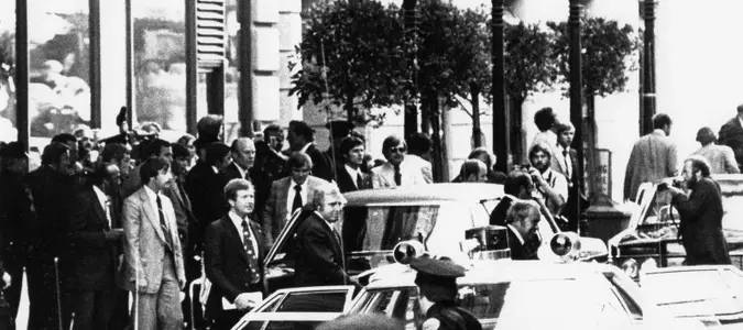 Sara Jane Moore, who attempted to assassinate President Ford, dies