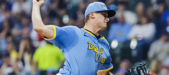 MLB: Milwaukee Brewers defeat St. Louis Cardinals