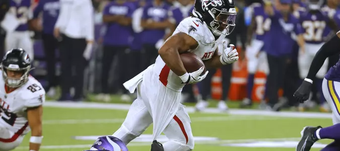 Falcons trample J.J. McCarthy and Vikings 22-6 behind Bijan Robinson's running, dominant defense