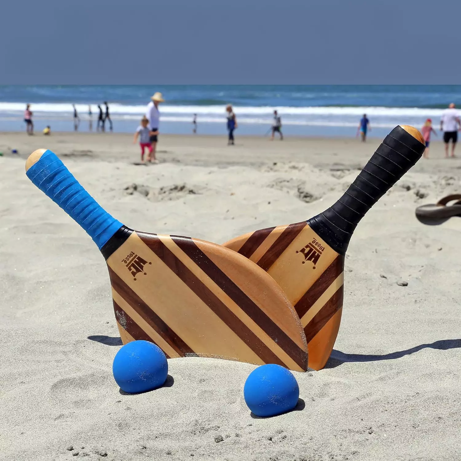 13 Essential Items for a Perfect Beach Trip
