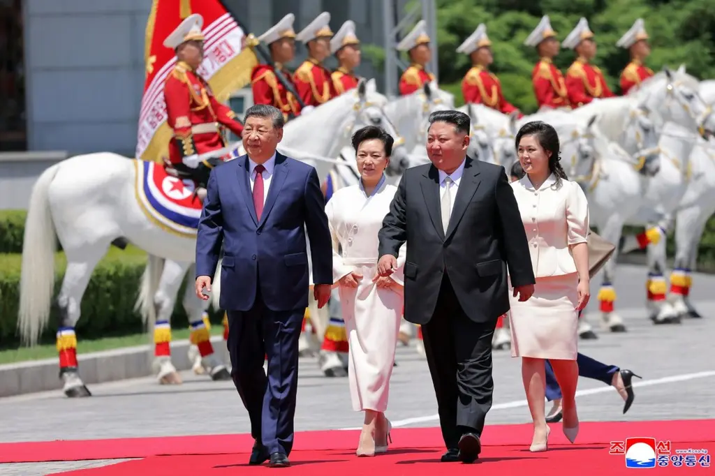 Kim Jong Un vows stronger ties with China in letter to Xi