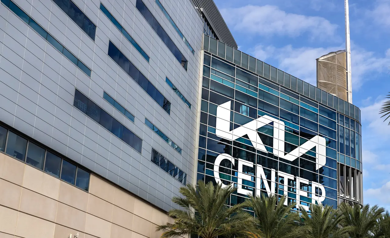 Outrage spreads after Nazi salutes and swastika-waving at Orlando’s Kia Center