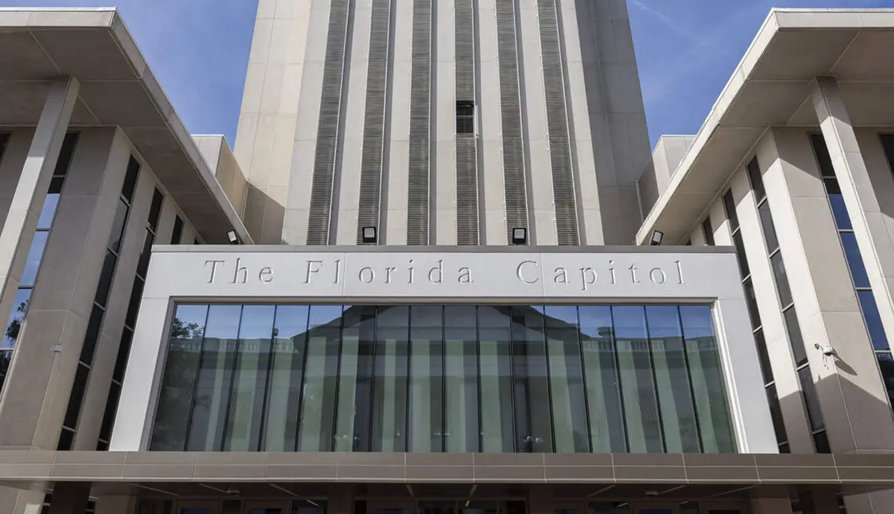 Florida has 600 overdue immigration bills. It just got millions to pay them