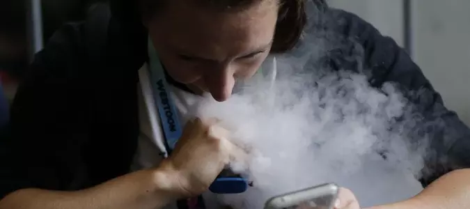 Minnesota border agents find 100K illegal e-cig devices from China