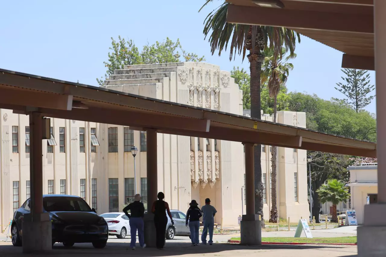 Trump's veterans housing plan in West LA advances behind a wall of secrecy