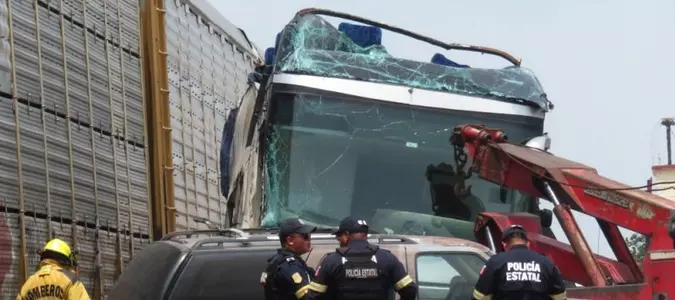 At least 10 killed, 41 hurt in freight train-bus crash in Mexico