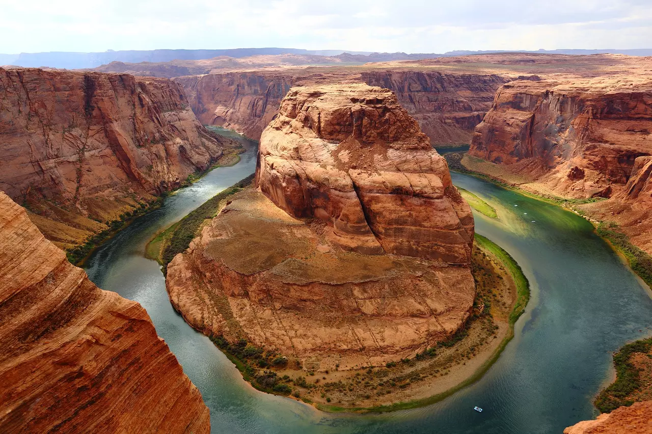 Locations Similar to Iconic Landmarks