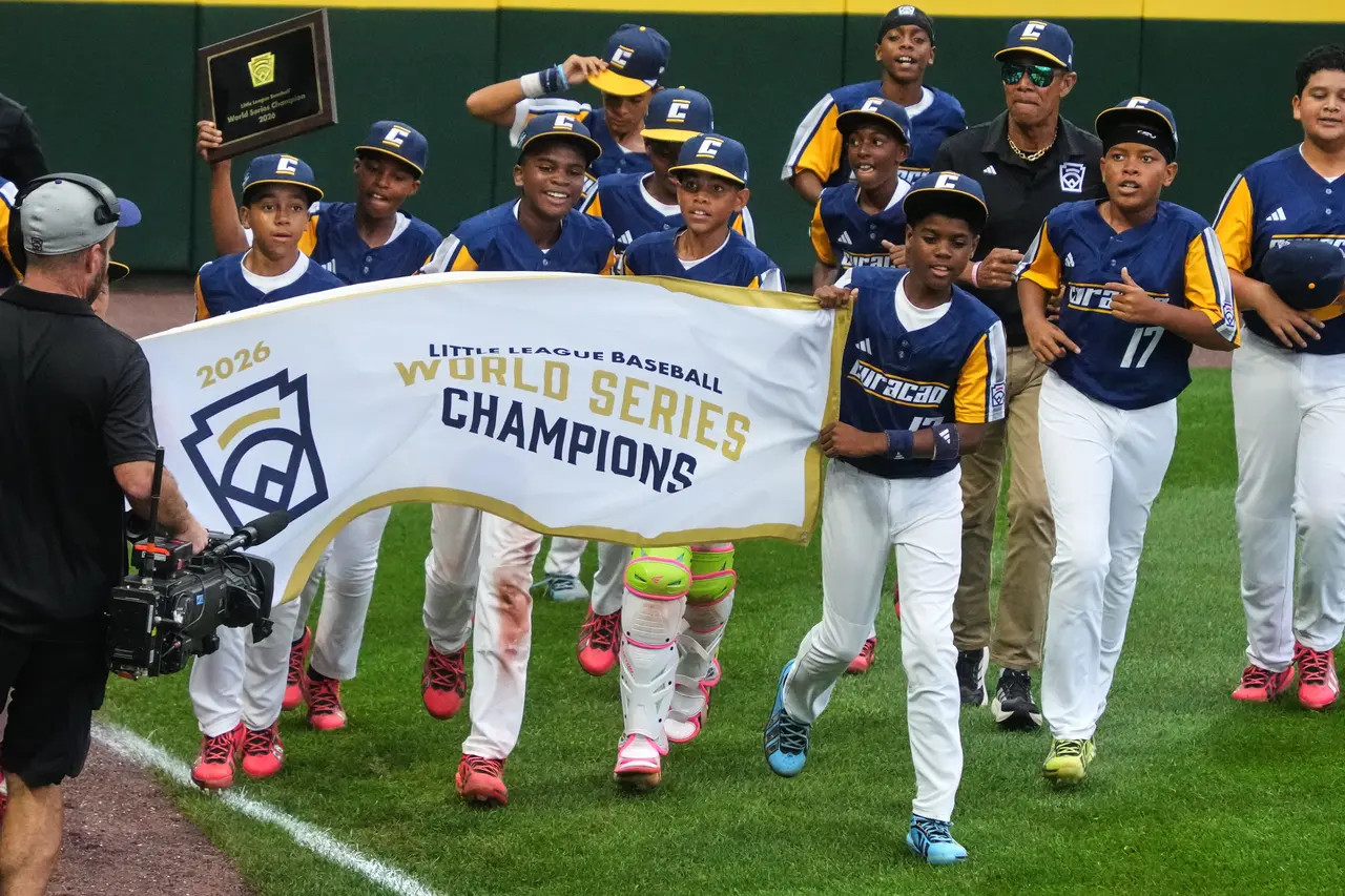 Curaçao wins Little League World Series, beating Nevada 11-2 behind De Windt and De Lanoi