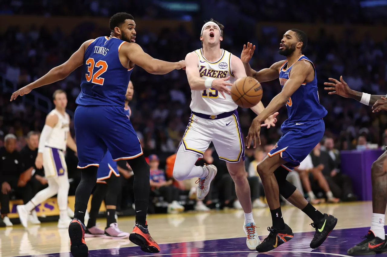 Luka Doncic and Austin Reaves carry LeBron-less Lakers to win over Knicks