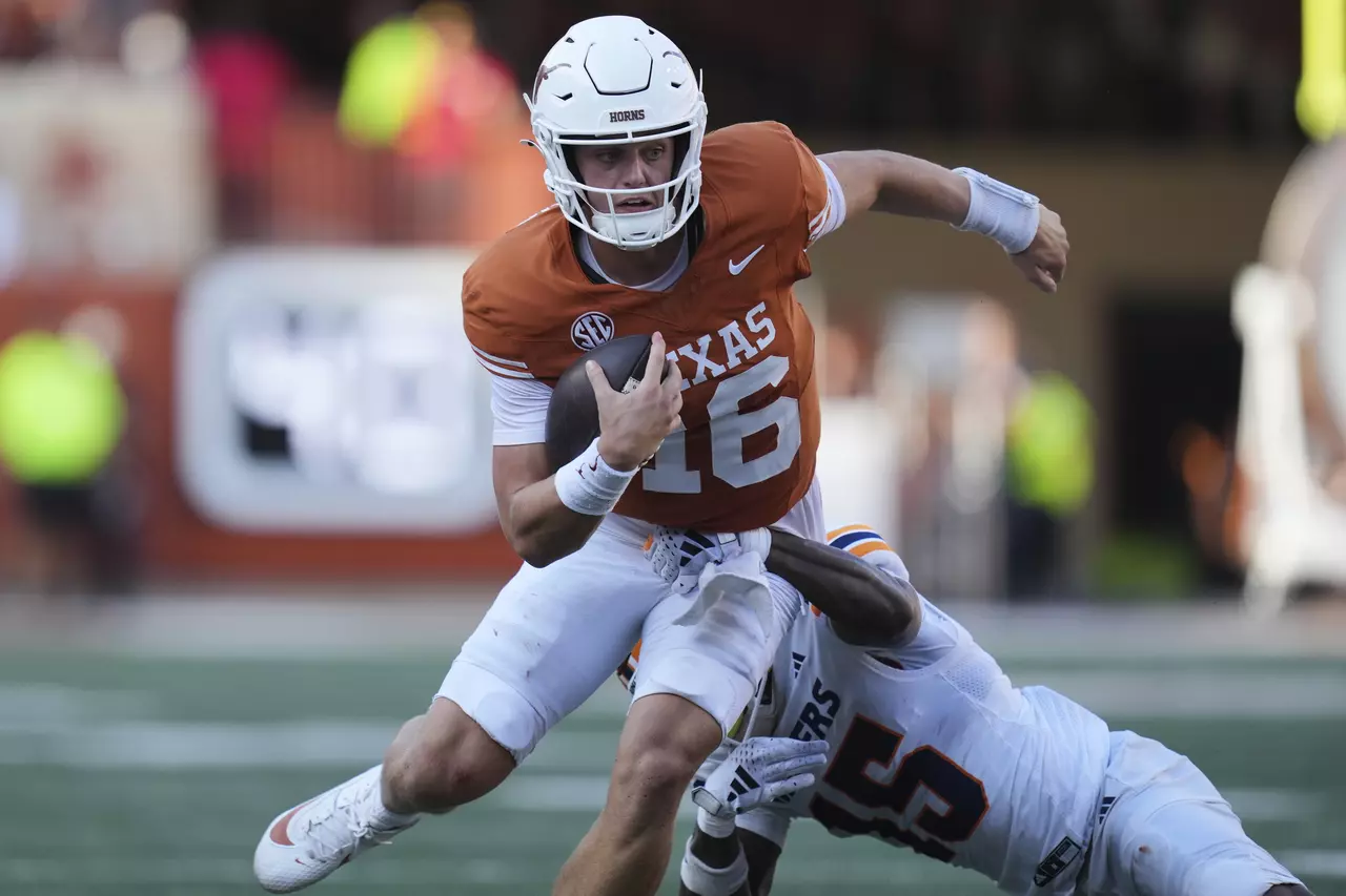 Texas QB Manning says 'I've got to play better' after another ragged outing for the Longhorns