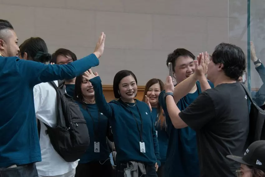 Apple's iPhone 17 launches in Tokyo
