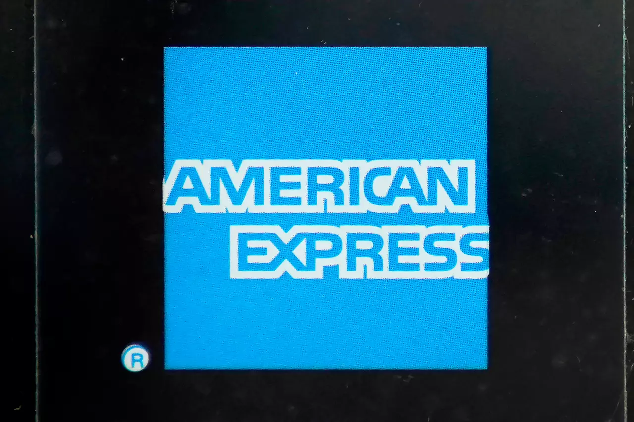American Express Platinum Card gets pricier and adds new perks, including a $400 dining credit