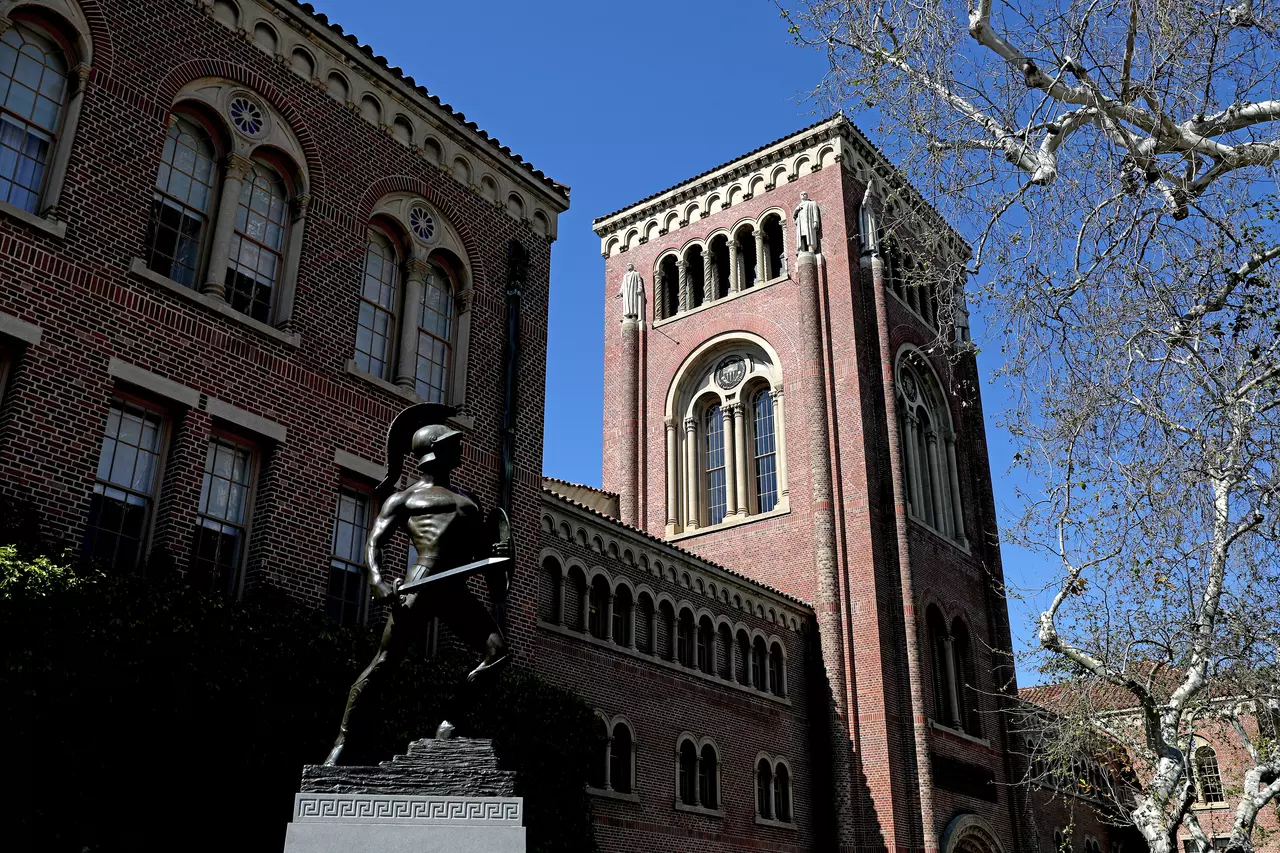 USC faculty members denounce Trump compact that would shift university to the right