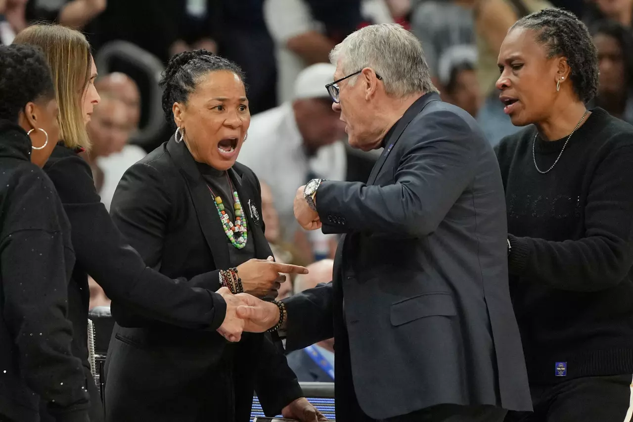 Auriemma and Staley clash in tense postgame exchange after South Carolina beats UConn in Final Four