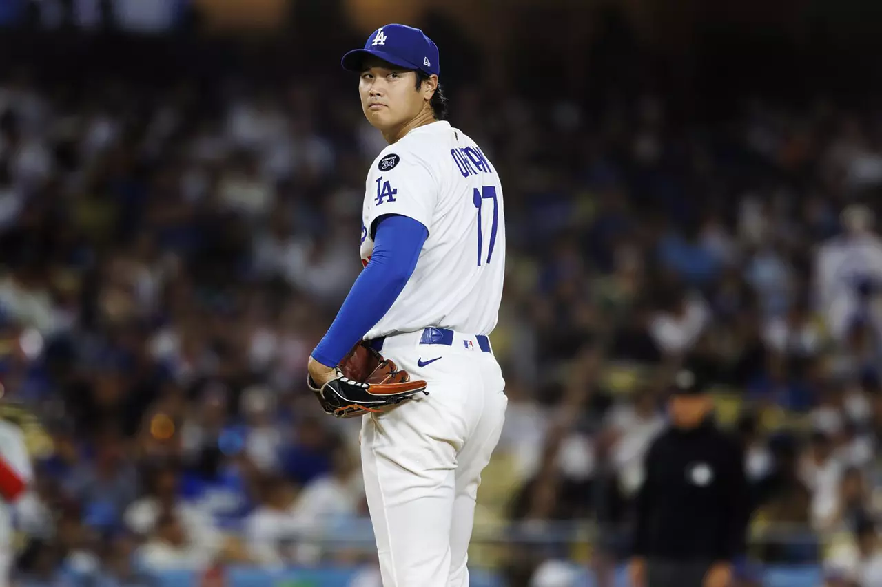 Dylan Hernández: If Shohei Ohtani is open to playing in the outfield, the Dodgers have failed him