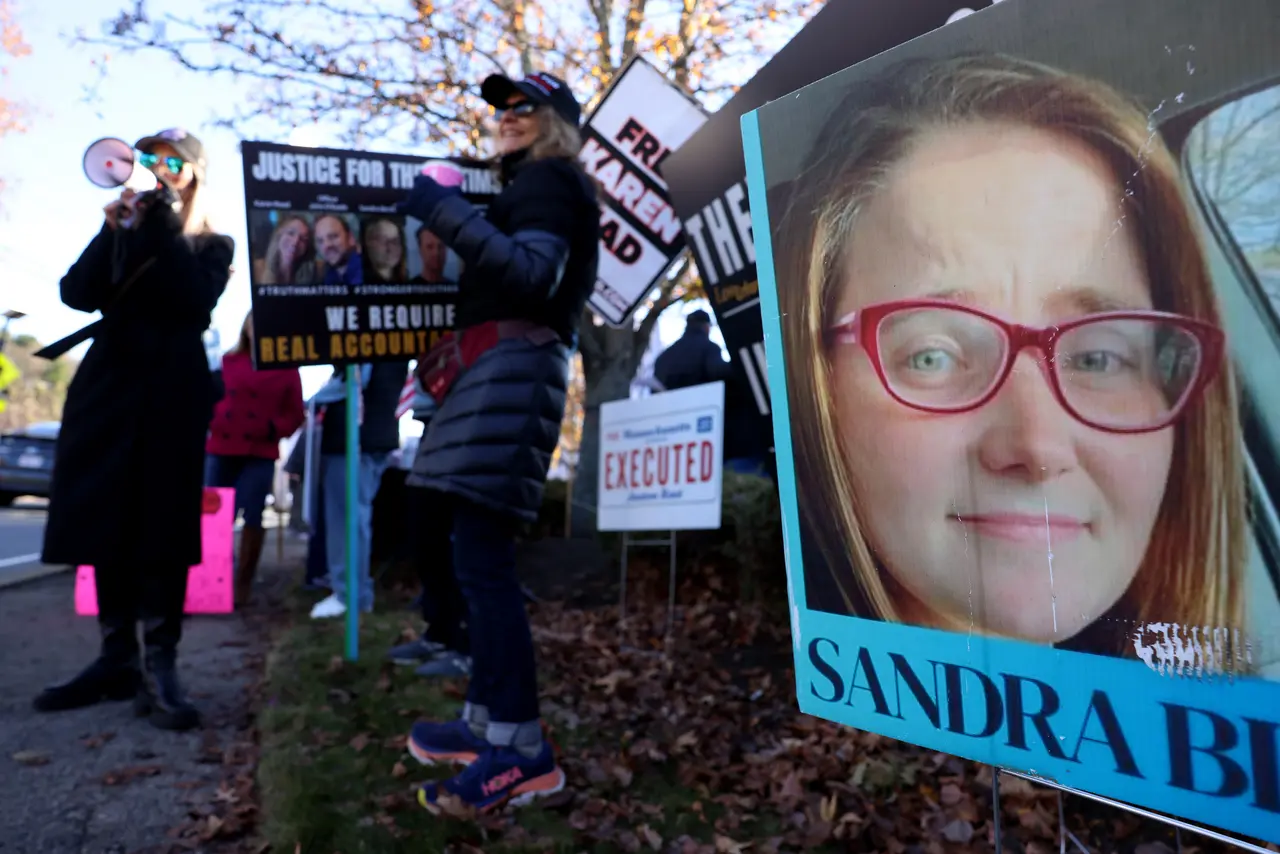 The police said Sandra Birchmore's death was a suicide. Then the FBI accused a cop of murder