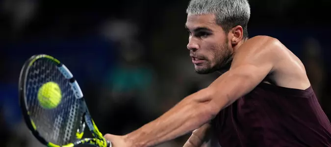 Swiatek wins 400th career match at China Open. Alcaraz reaches Japan final