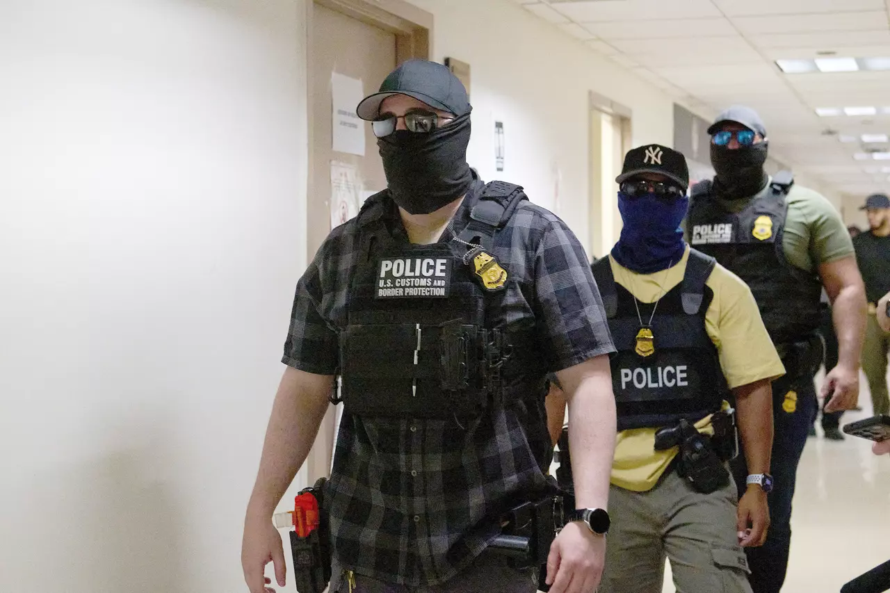 California lawmakers pass bill banning law enforcement officers from covering their faces