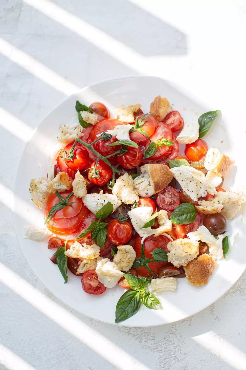 How to Use Tomatoes From Your Home Garden