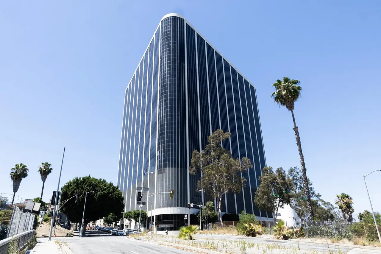 Overspent and under-enrolled: State fiscal crisis experts issue severe warning to LAUSD