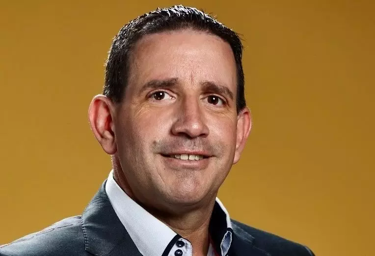 Drama Series About Julio Estrada & Cuban Baseball Player-Smuggling Case In The Works