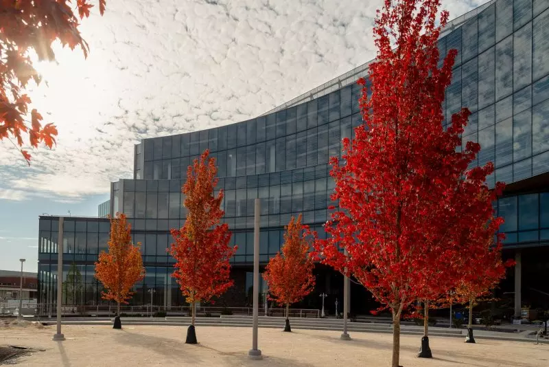 Ford to open new headquarters, demolish Glass House