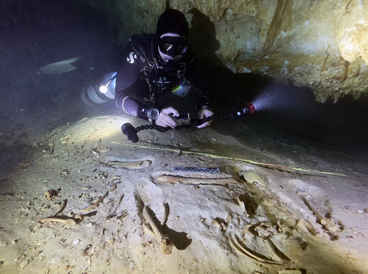 A prehistoric skeleton found deep in a flooded Mexican cave was likely placed there in a ritual