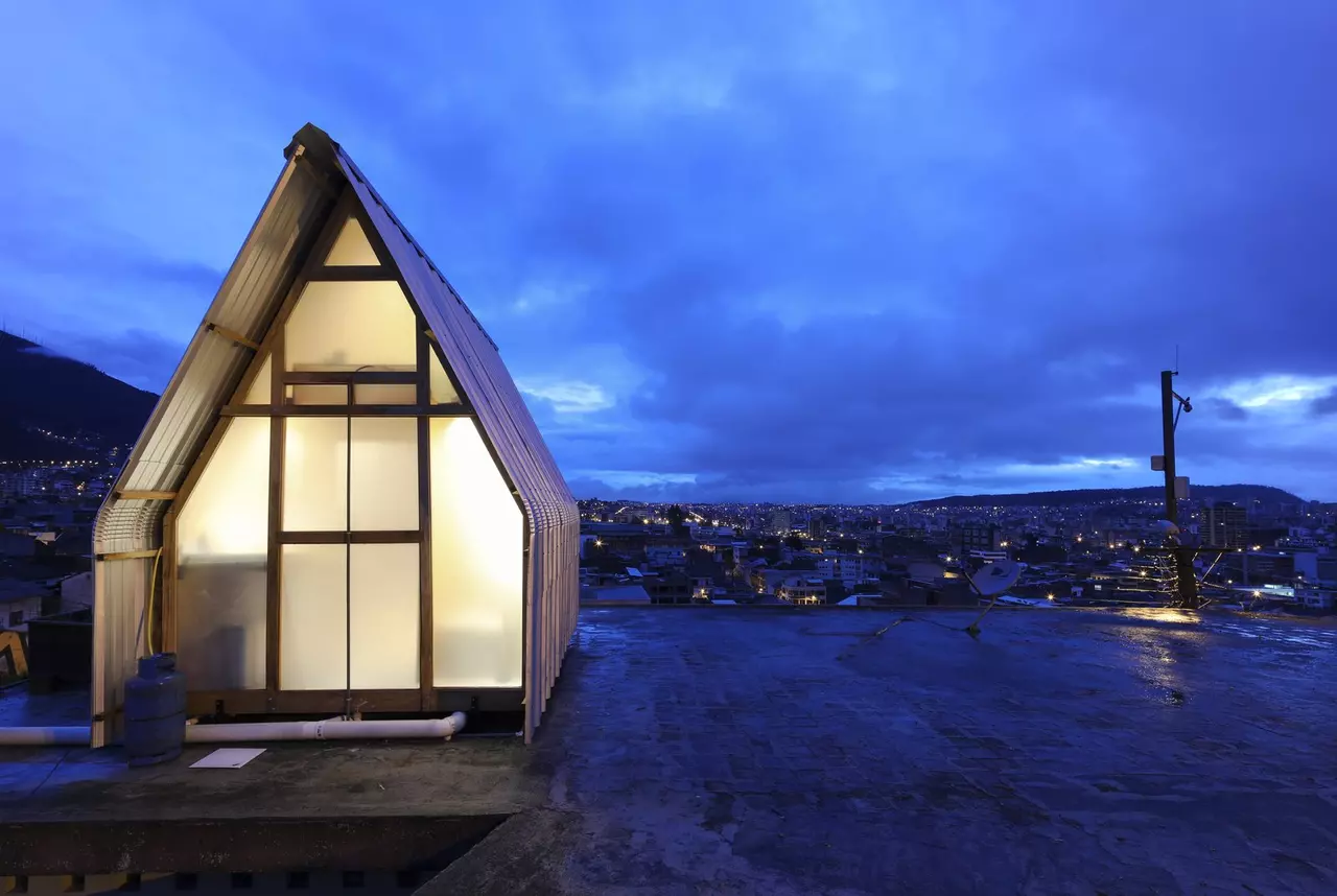 The Tiny Home Built Upon a Rooftop