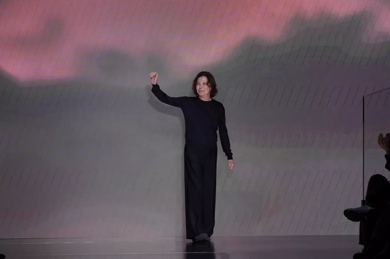 Silvana Armani honors a fashion dynasty with fluid, essential collection during Milan Fashion Week