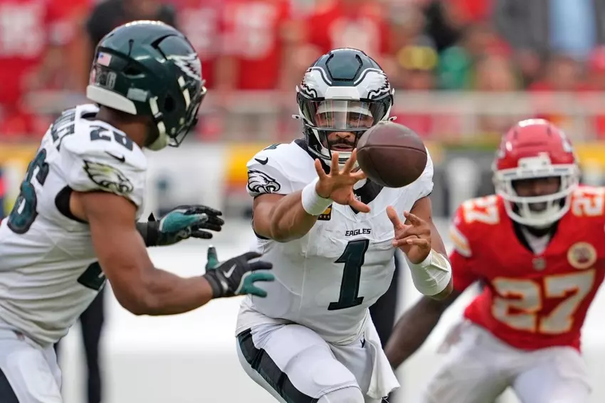 NFL: Philadelphia Eagles defeat Kansas City Chiefs