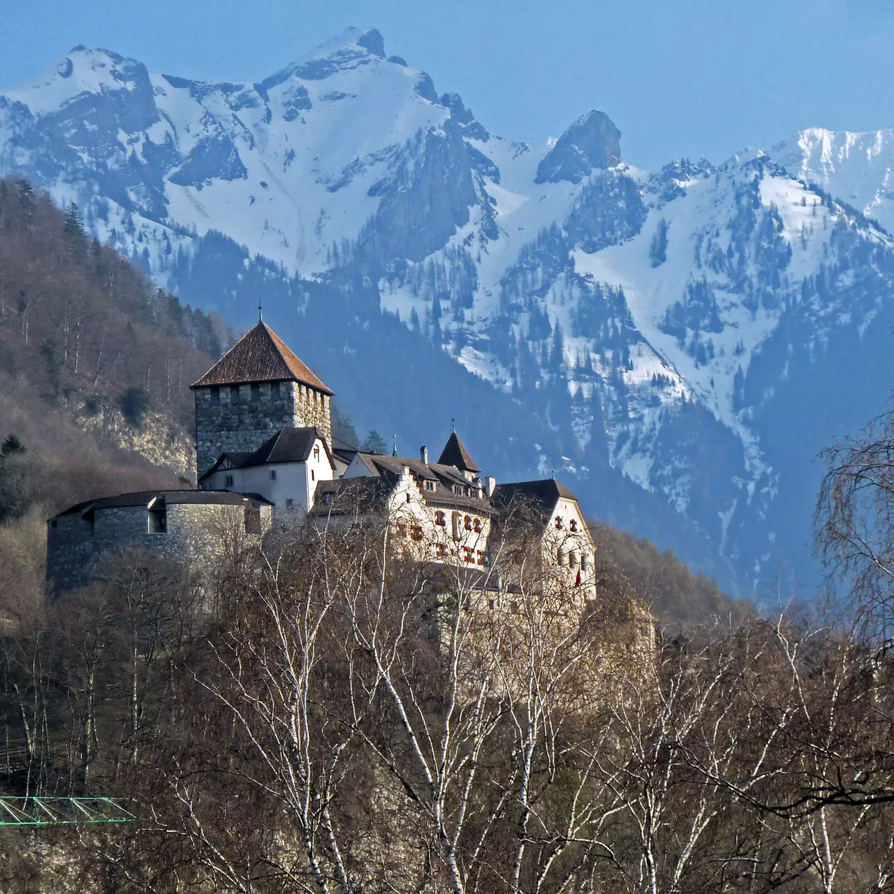 Low-tourism Vacation Spots that are Understandably Gorgeous