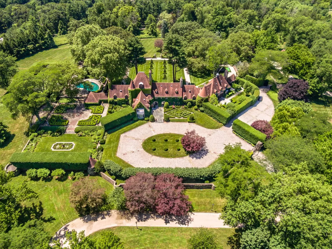 Tommy Hilfiger Sells His $48 Million Connecticut Compound