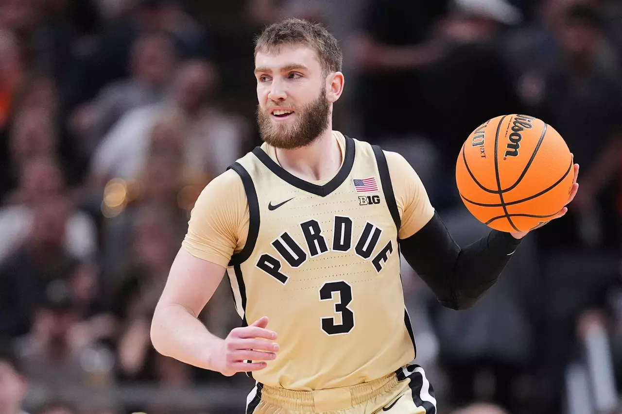 Purdue's Smith earns unanimous AP preseason All-America honors, joined by Texas Tech's Toppin