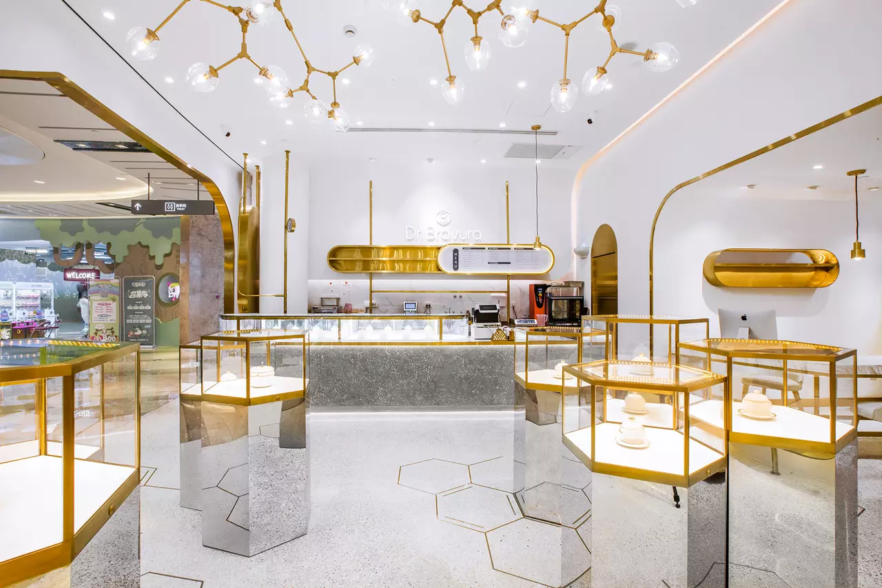 Shanghai’s Hexagonal Dessert and Drink Emporium