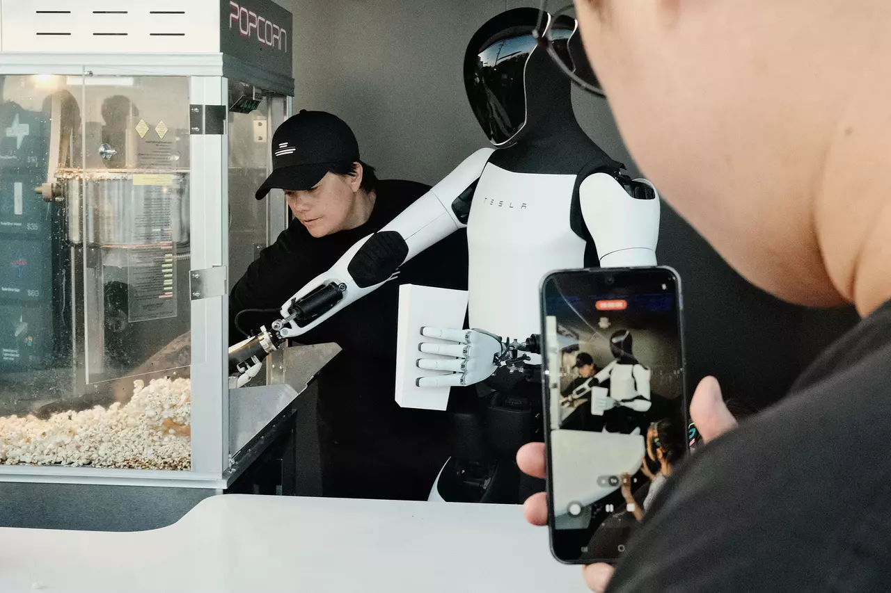 Michael Hiltzik: Musk and other tech gurus say human-like robots are the next big thing. Don't hold your breath