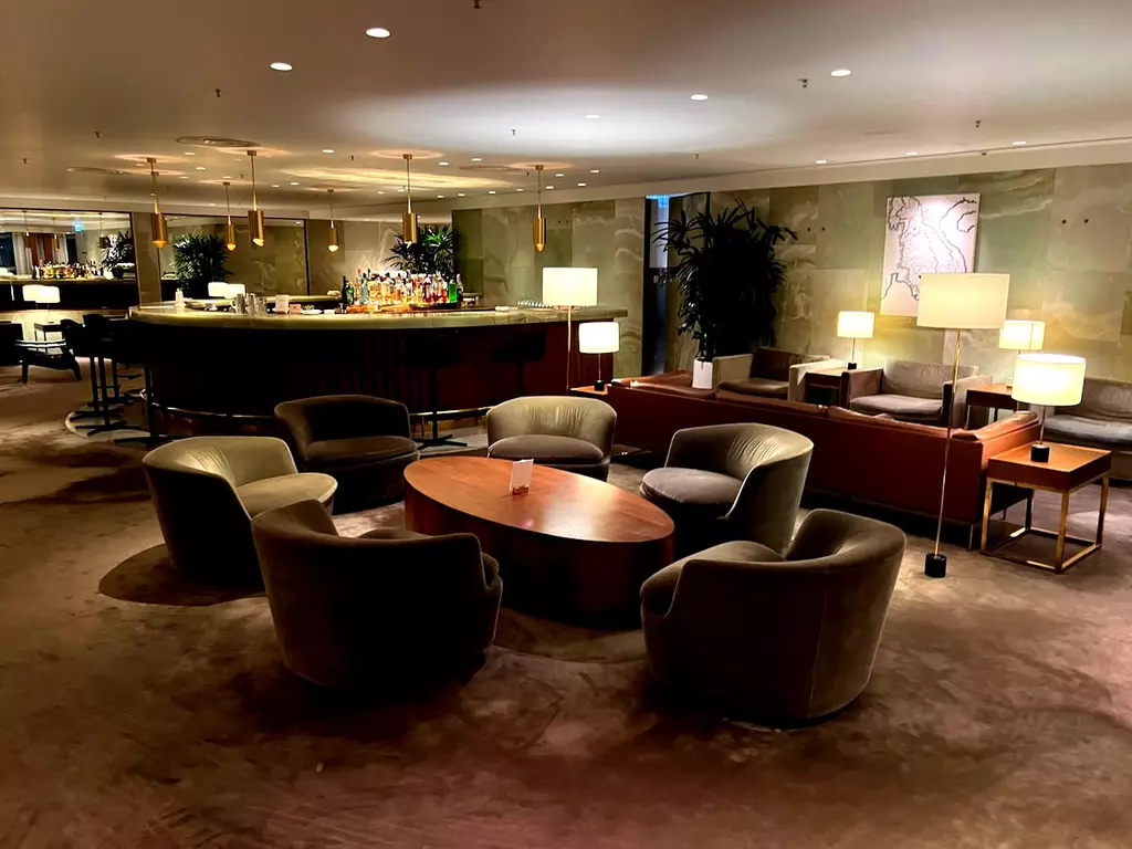 I Earned AAdvantage Platinum Pro Status, And That’s Good Enough For Me!
