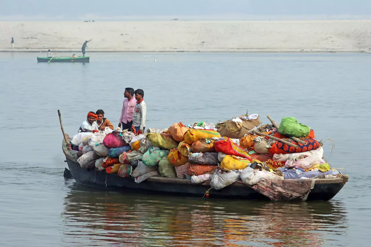 Great Photographers Take Artistic Photos of Everyday Trash