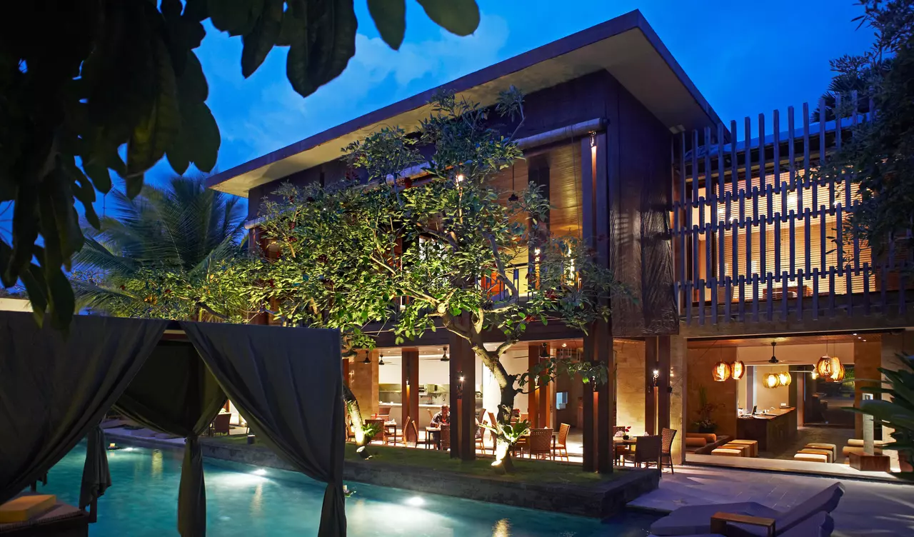 The Balinese Gardens of the Elysian